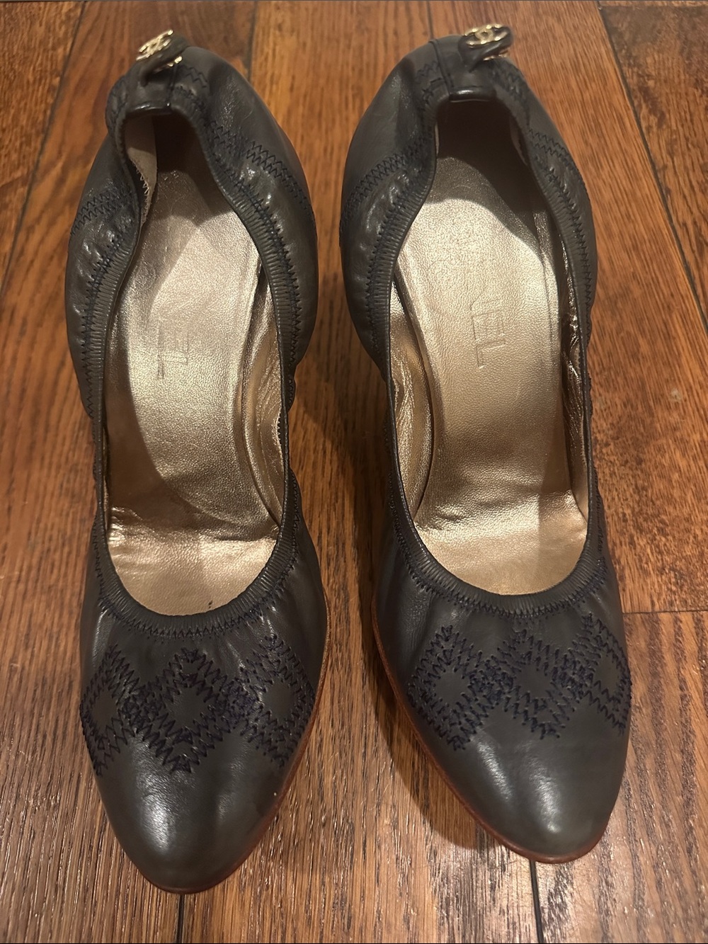 CHANEL Black Quilted Leather Round-Toe Heels with Gold CC Accent